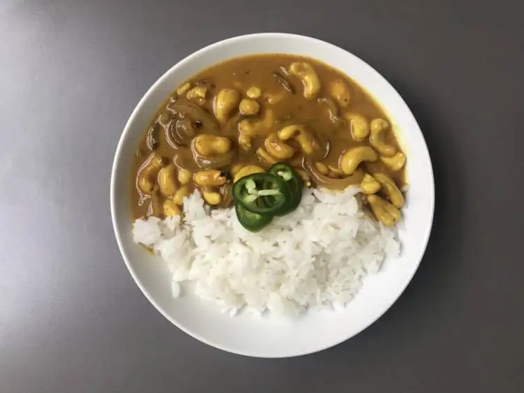 Cashew curry