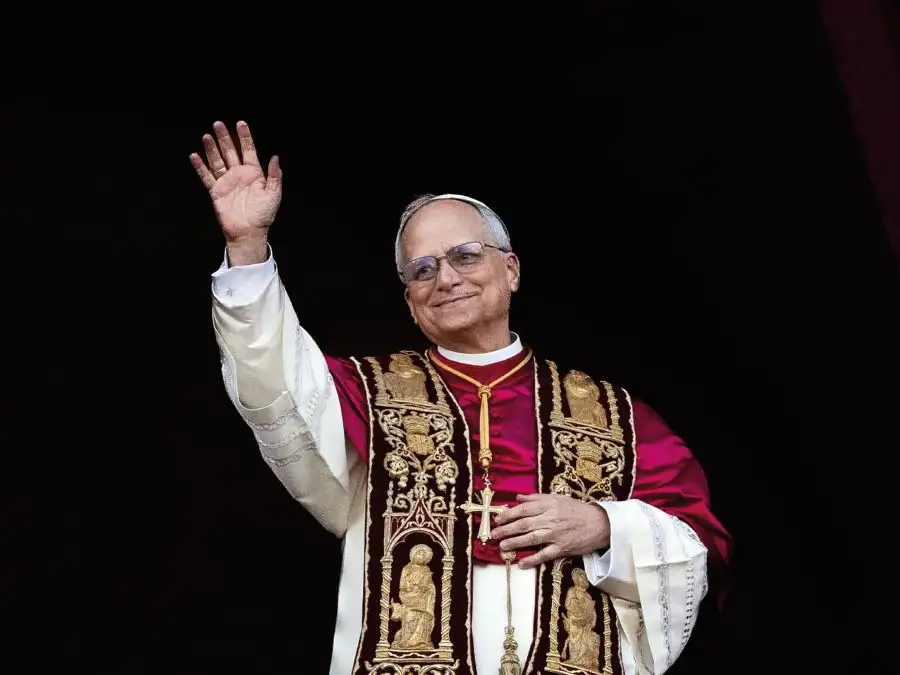 Welcome, Pope Leo XIV (Credit: Mazur/cbcew.org.uk)