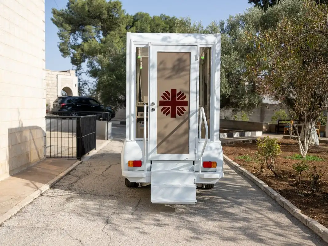 Vehicle of Hope Popemobile mobile clinic for Gaza’s children 2